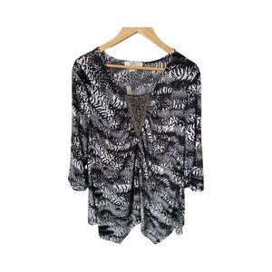 Purple Rain Women's Plus Size Black and White Ruched Front Blouse NWT Size 2X